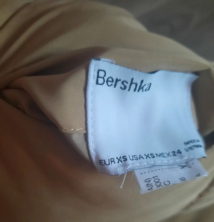 Doudoune sans manches 'Bershka' taille 34 - photo numéro 3