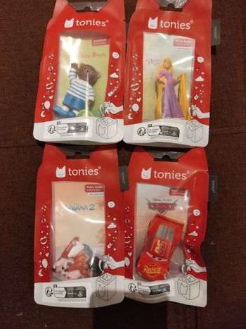 Lot tonies réservé 