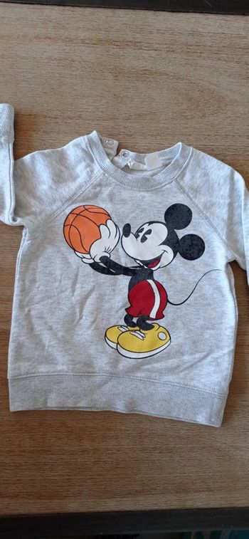 Pull Mickey 9 mois