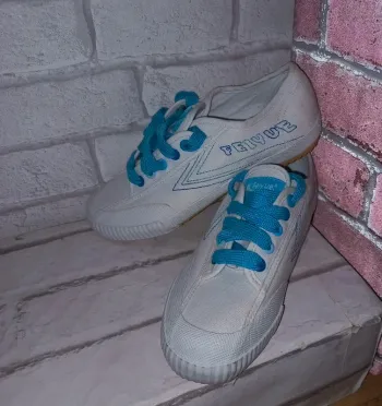 Tennis blanche feiyue