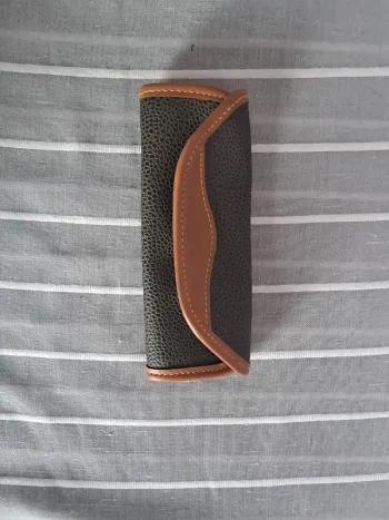Pochette stylée pour stylos ou accessoires maquillage ou autres
