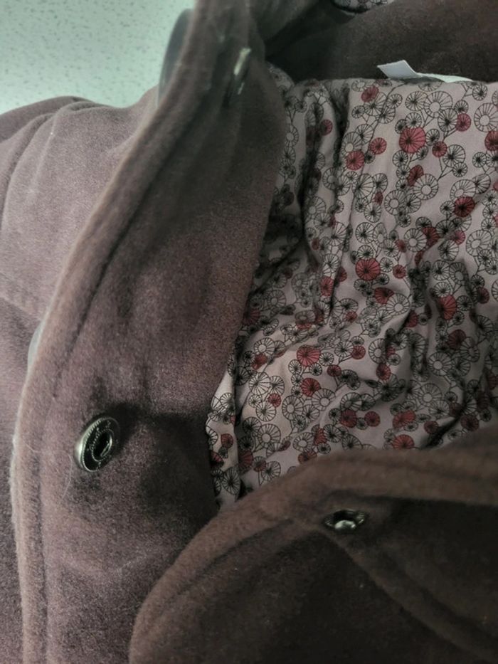 Magnifique manteau avec capuche détachable. - photo numéro 6