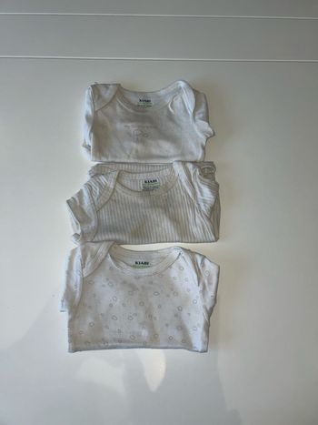 Lot de bodies manches courtes 6 mois 