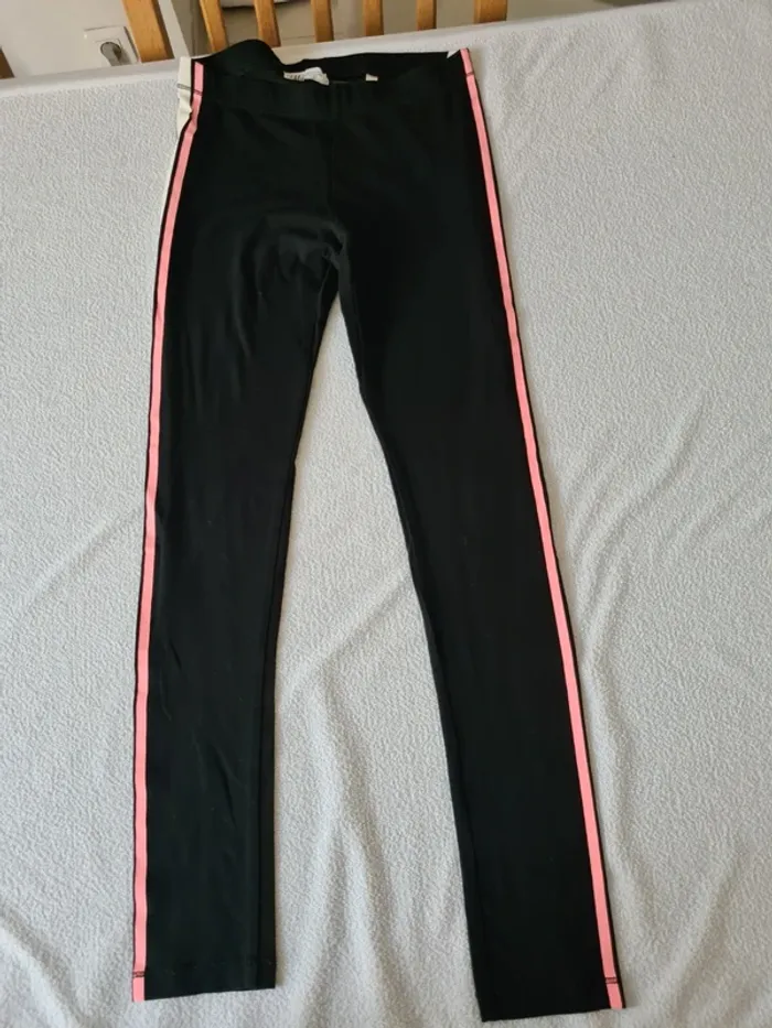 Ensemble sport h&m 10/12 ans - photo numéro 6