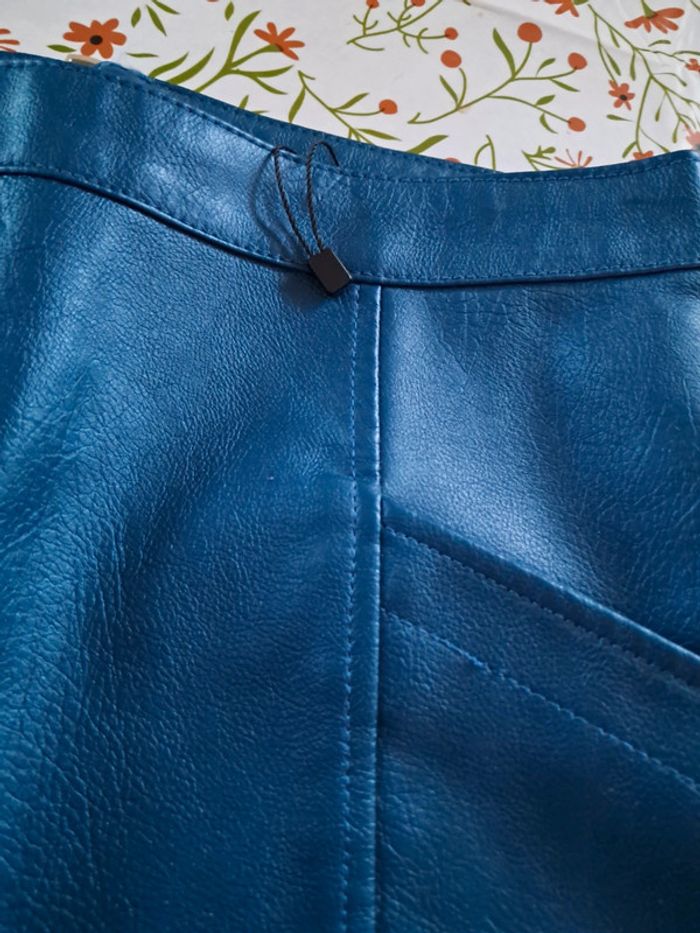 Jupe similicuir VeroModa taille 36 neuve - photo numéro 3