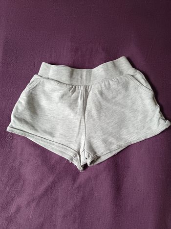 Short gris