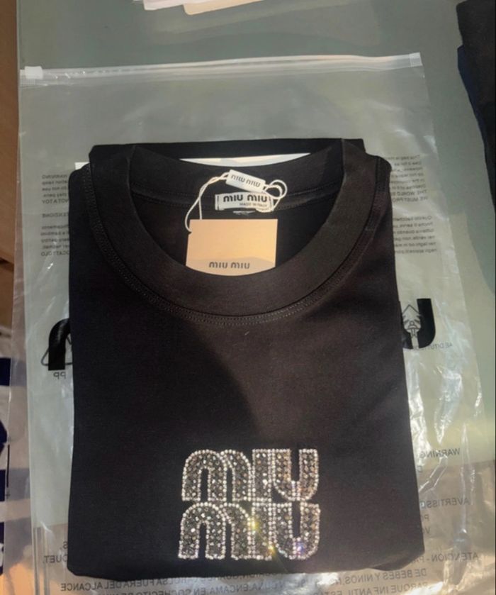 T-shirt Mui-Mui neuf - photo numéro 3