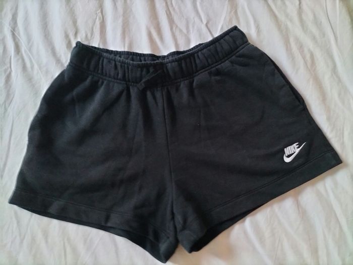 Short molletonné Nike
