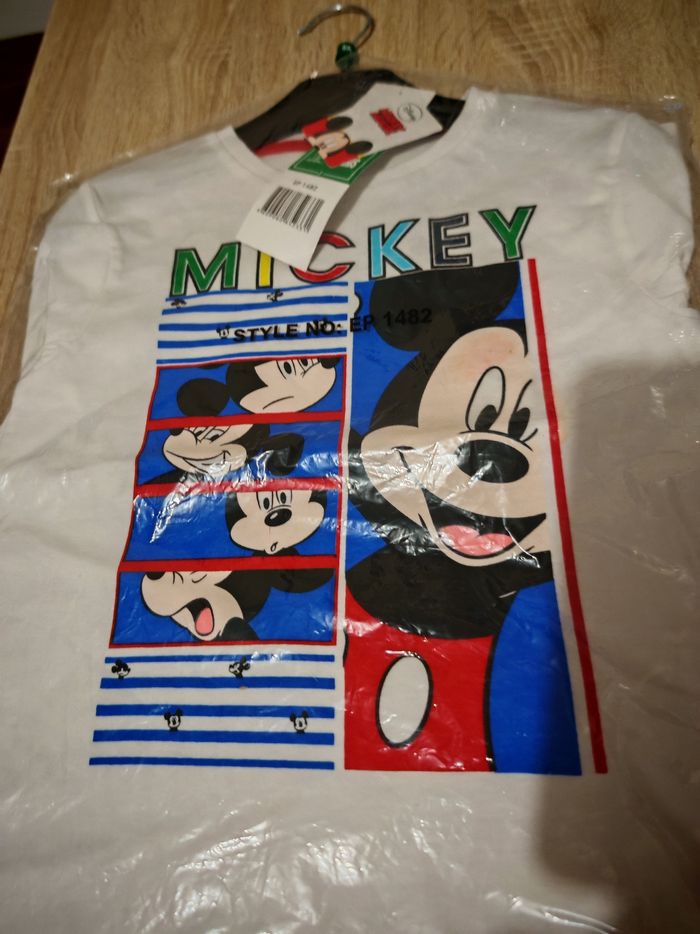 T-shirt mickey 8 ans - photo numéro 2