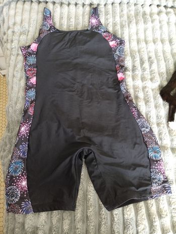 Maillot de bain short noir et multicolore 2 XL