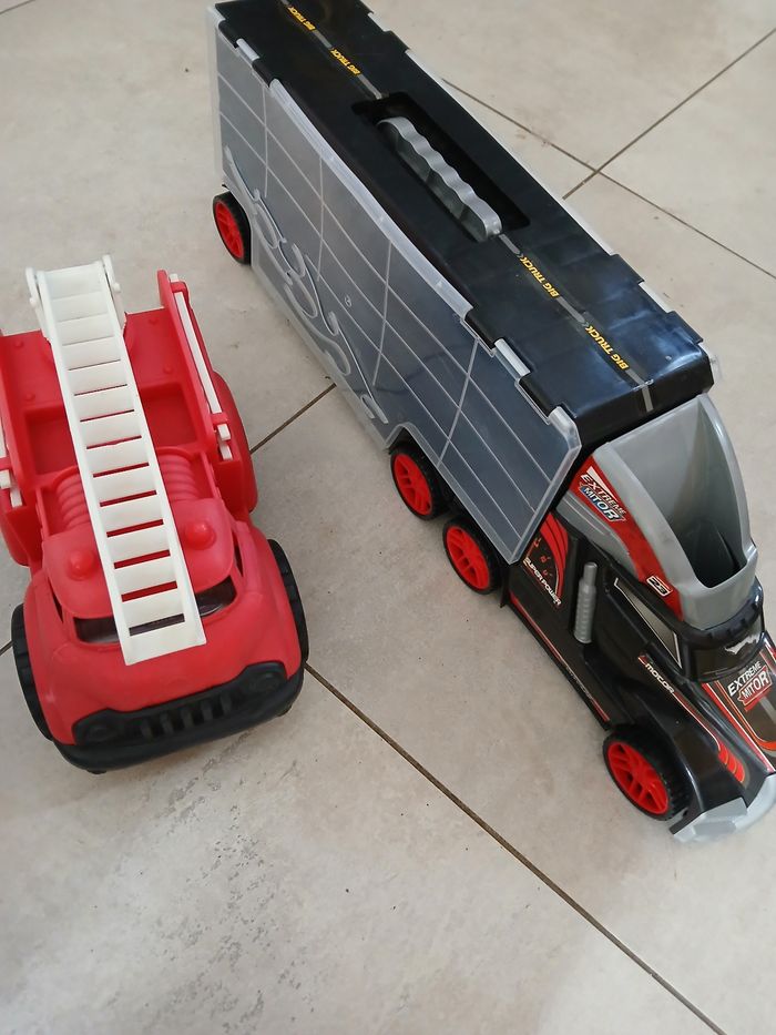 Lot de camions - photo numéro 2
