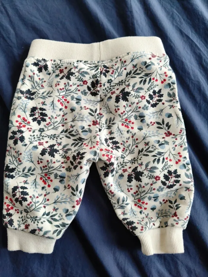 Pantalon chaud mixte Primark blanc feuilles 62 cm - photo numéro 6