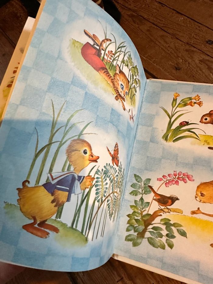 Livre ancien vintage Hemma La petite famille lapin collection petite famille cartonné - photo numéro 7