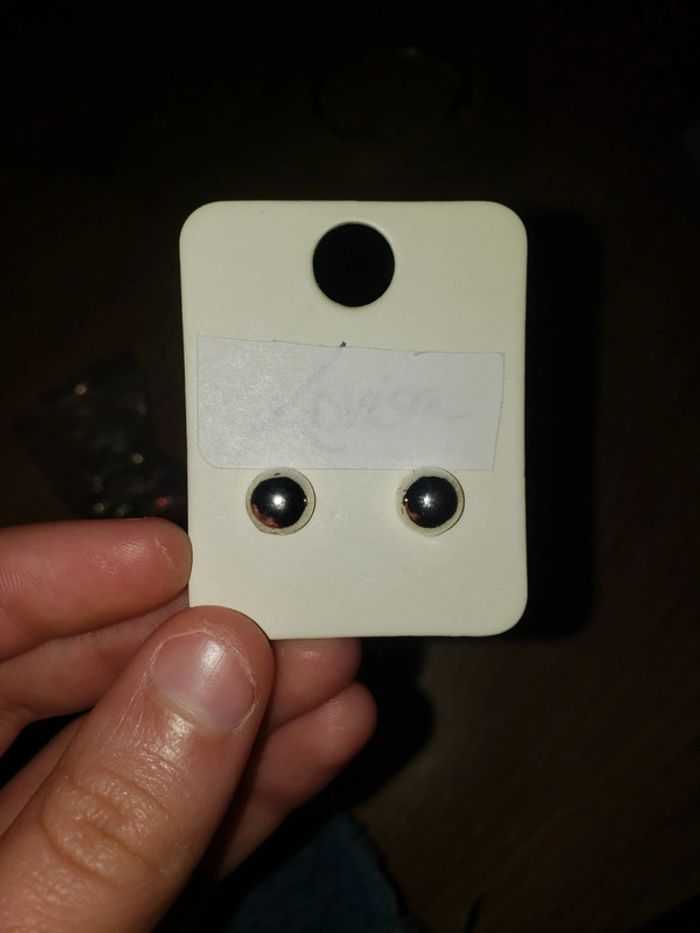 1 paire de boucle d'oreille