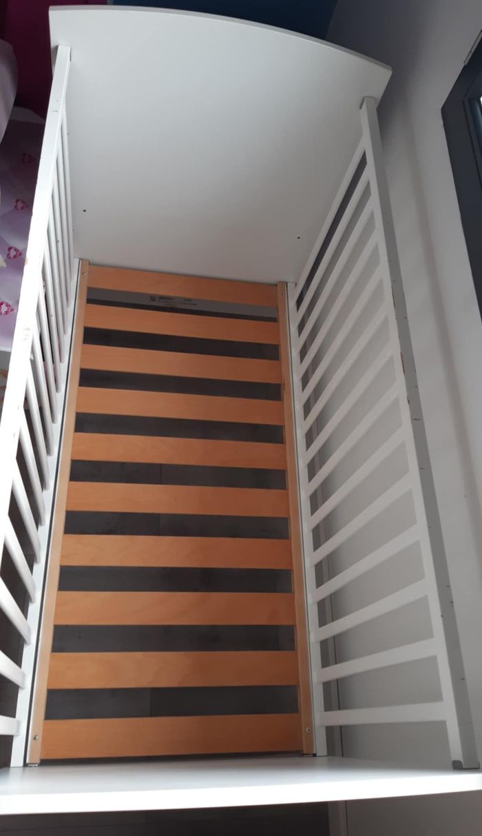 Lit bébé marque Galipette Gautier  et matelas anti-reflux - photo numéro 2