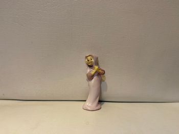 Figurine rare marianne robin des bois  