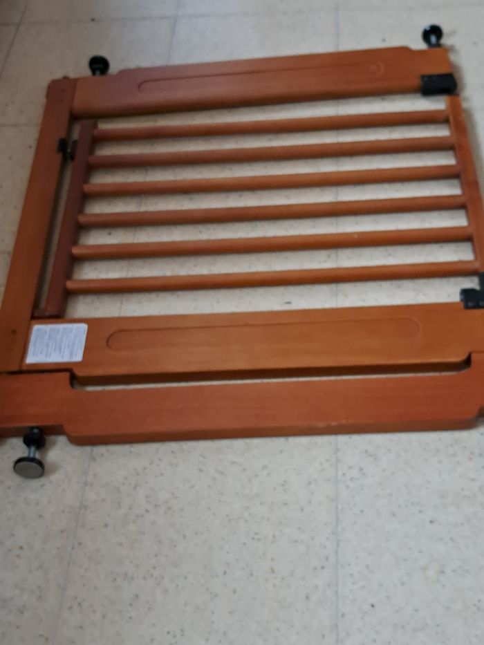 Barrière Sécurité Extensible en bois - photo numéro 5