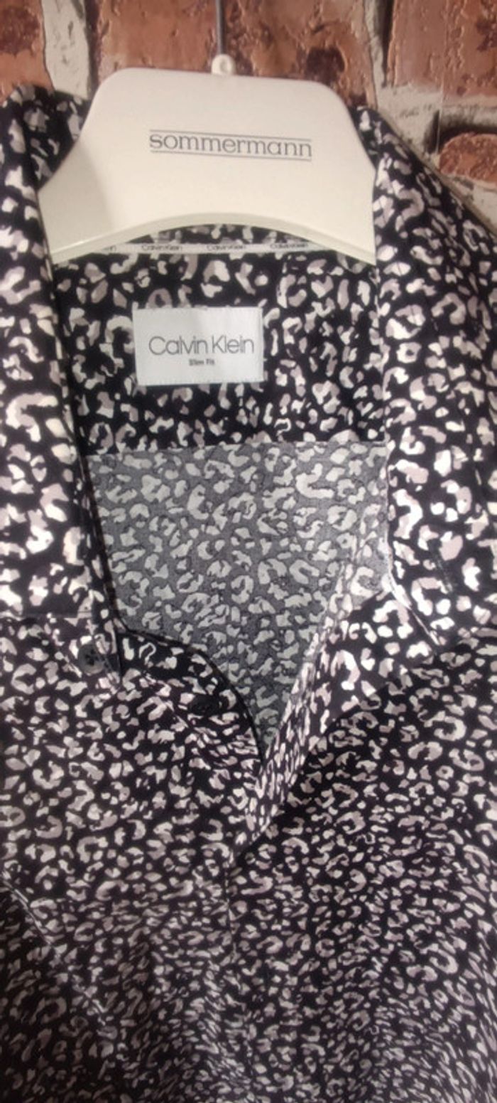 Chemise noire à motifs Calvin Klein - photo numéro 2