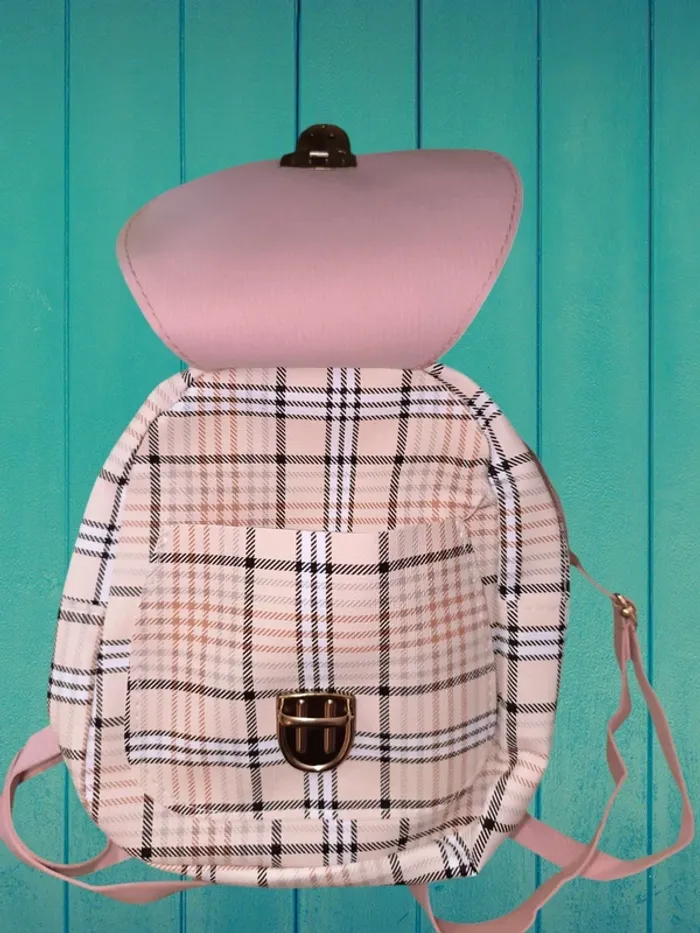 Sac à main ou à dos - photo numéro 3