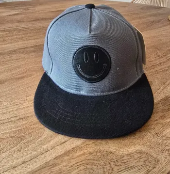 Casquette black hapinesse grise