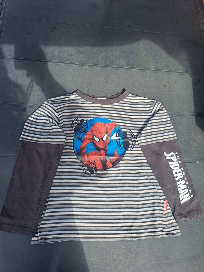 Pull léger "Amazing Spider-man"