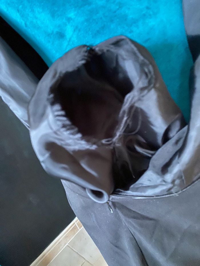 Robe noire - photo numéro 4