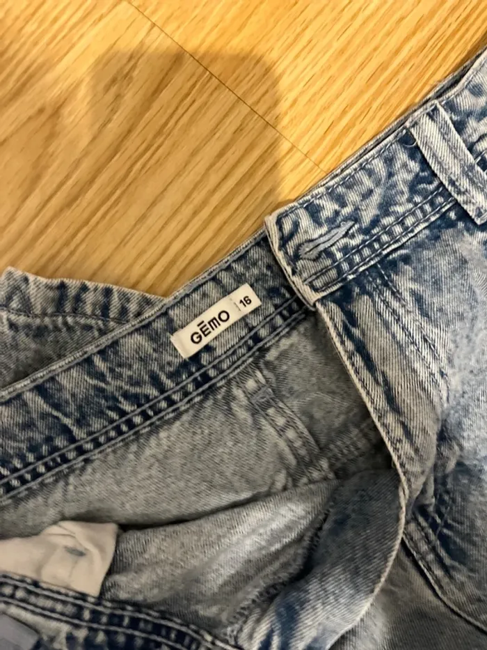 Short large bleu gemo. - photo numéro 3