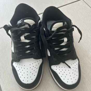 Basket Nike femme ou enfant 37.5