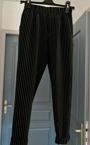 Pantalon fluide noir à rayures taille 32