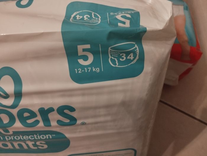 Lot pants Pampers premium protection T5 - photo numéro 3