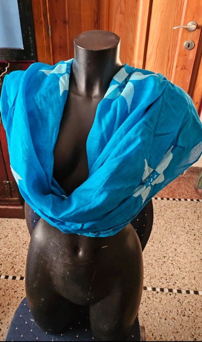 Écharpe pour femmes - photo numéro 2