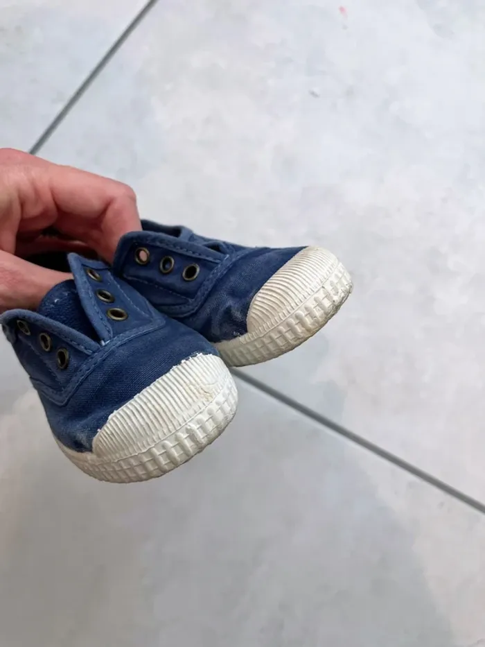 Lot chaussures enfant T24 - photo numéro 4