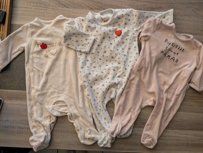 Lot de 3 pyjamas bébé fille 6mois grenouillère