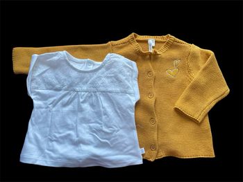 Tee-shirt blanc  Obaïbi 3 mois + gilet moutarde Orchestra 6 mois
