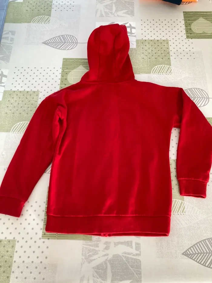 Sweat Marvel en taille 10 ans (140 cm) - photo numéro 5