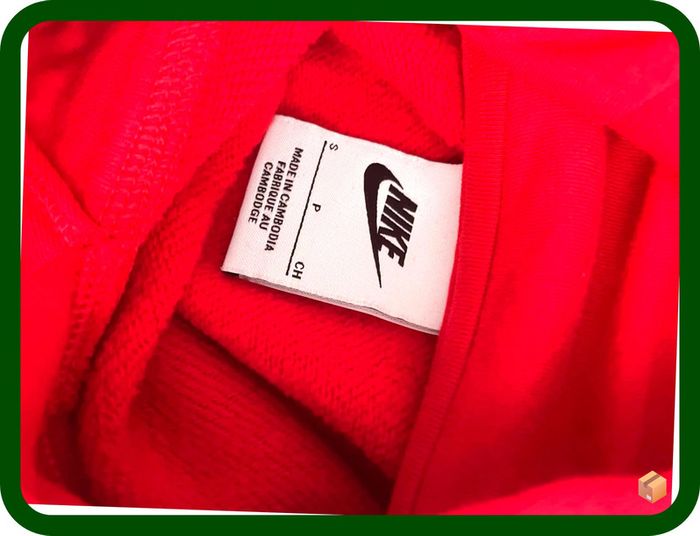 Sweat Nike Femme capuche – Taille S – Rouge vif – très bon état - photo numéro 5