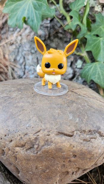 Super figurine Pokemon Nintendo mini pop Évoli