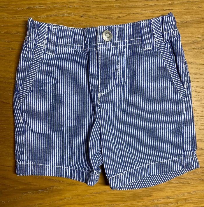 Jacadi Short bleu et blanc Taille 12 mois - photo numéro 2