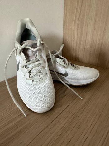 Basket sport taille 38.5