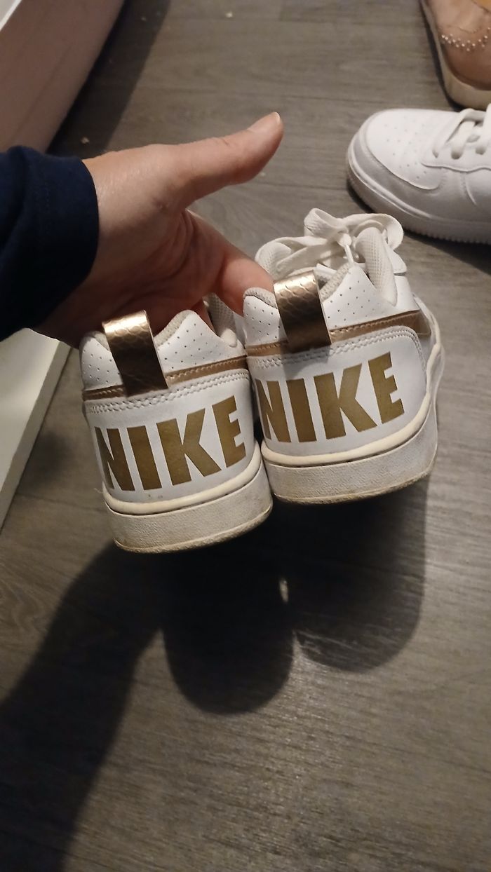 Basket nike taille 38,5 - photo numéro 2