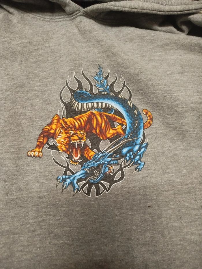 Sweatshirt gris vintage motifs tigre dragon - Top Heavy - XL - photo numéro 2