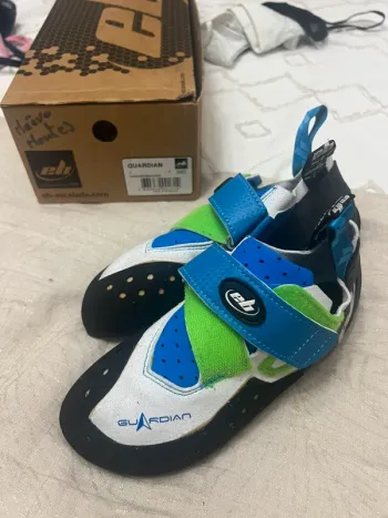 Chaussures escalade - Guardian T38
