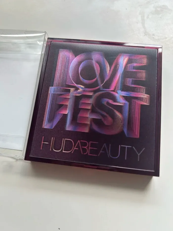 Palette Huda Beauty neuve Love Fest - photo numéro 4