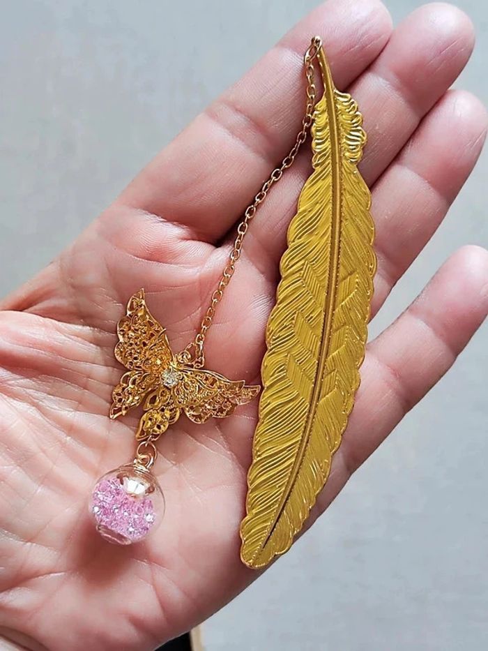 Marque page plume doré - photo numéro 3