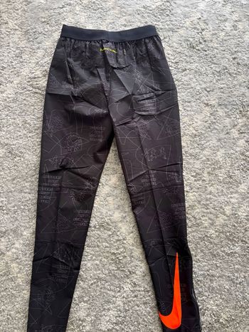 Jogging Nike Berlin Taille M