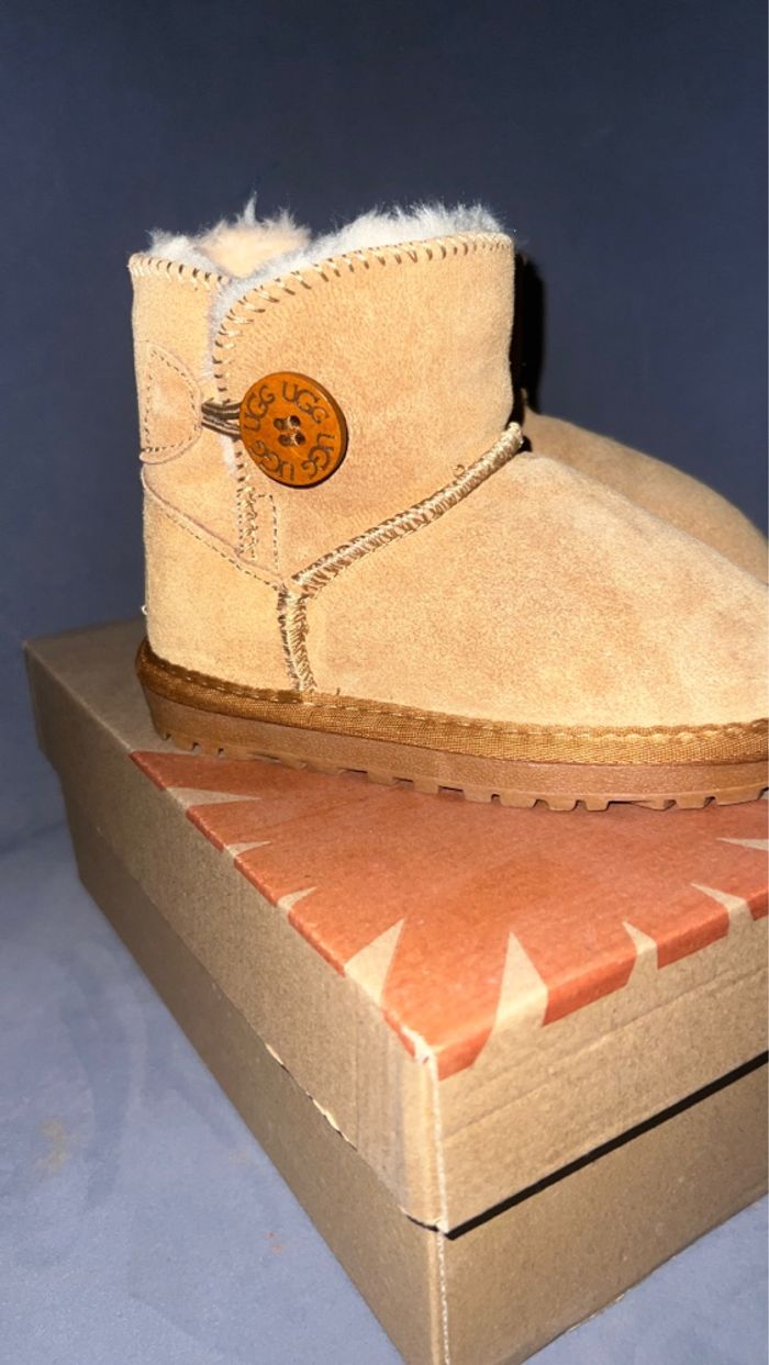 Ugg enfant - photo numéro 3