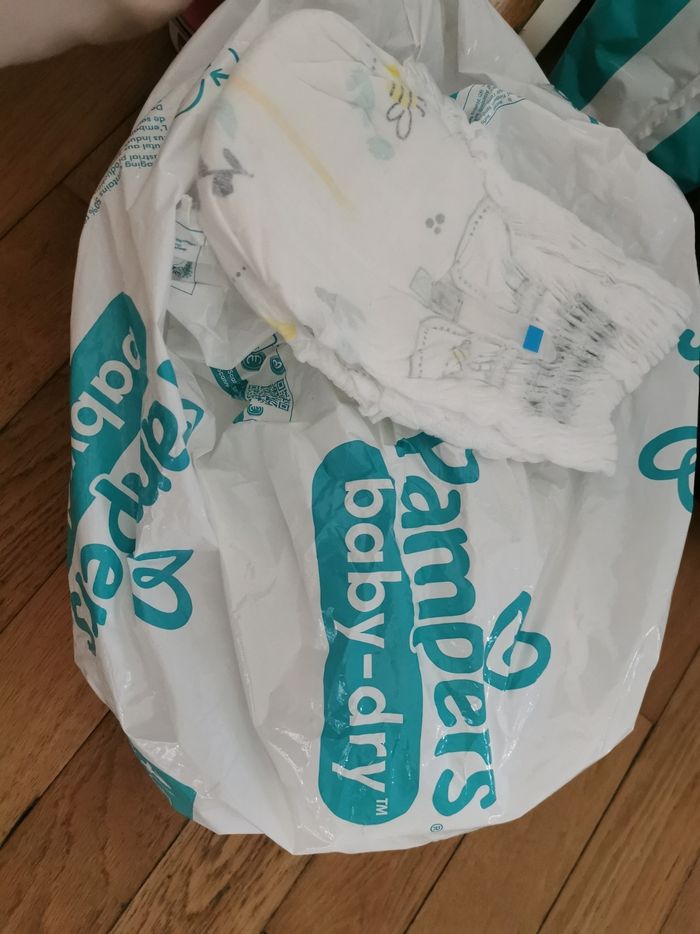 105 couches Pampers taille 4 baby dry - photo numéro 2