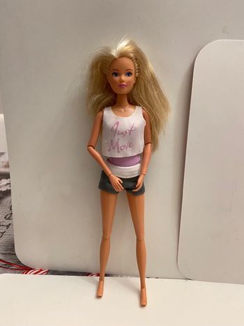 Poupée Barbie steffi gym 