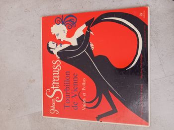 johann strauss .  tourbillon de vienne  . valses et polkas vinyl 33T