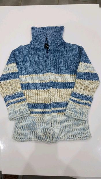 Gilet  6 ans neuf